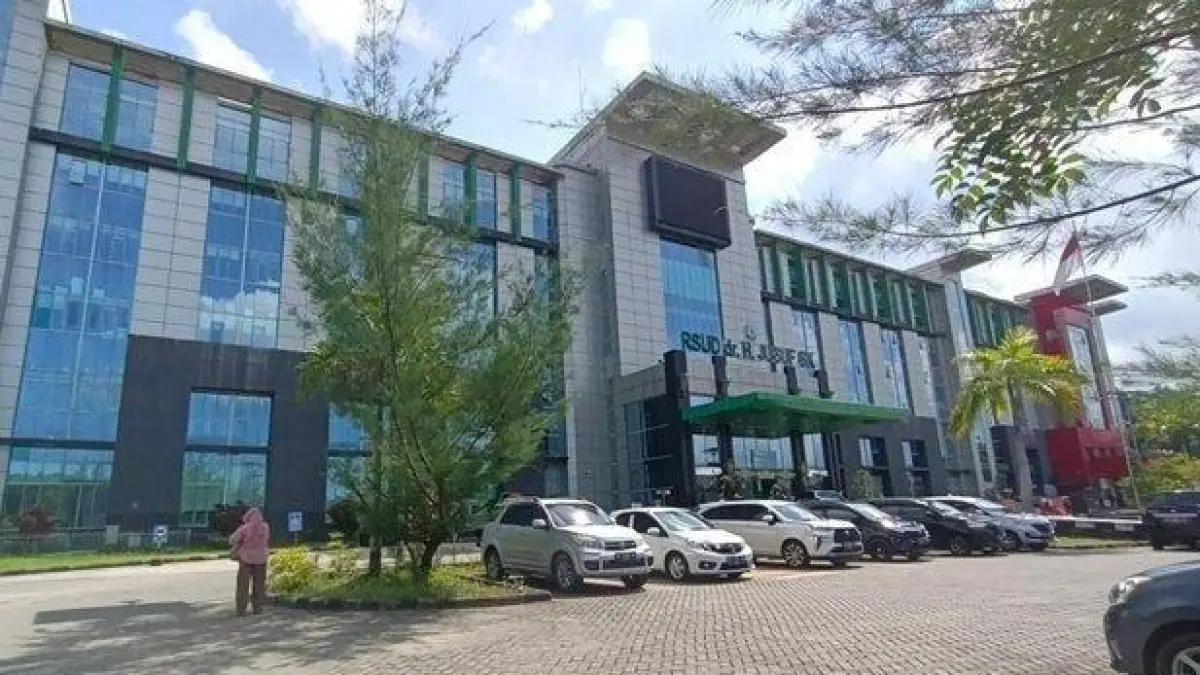 MASIH TERKENDALA: Kondisi Gedung RSUD dr Jusuf SK. AGUS DIAN ZAKARIA/RADAR TARAKAN