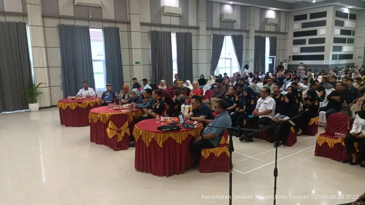 DIALOG :Anggota DPR RI Komisi IV Hasan Saleh bersama pemangku kepentingan melakukan dialog terkait kendala yang dihadapi petani, nelayan, petambak hingga pelaku usaha di Kaltara.&nbsp;