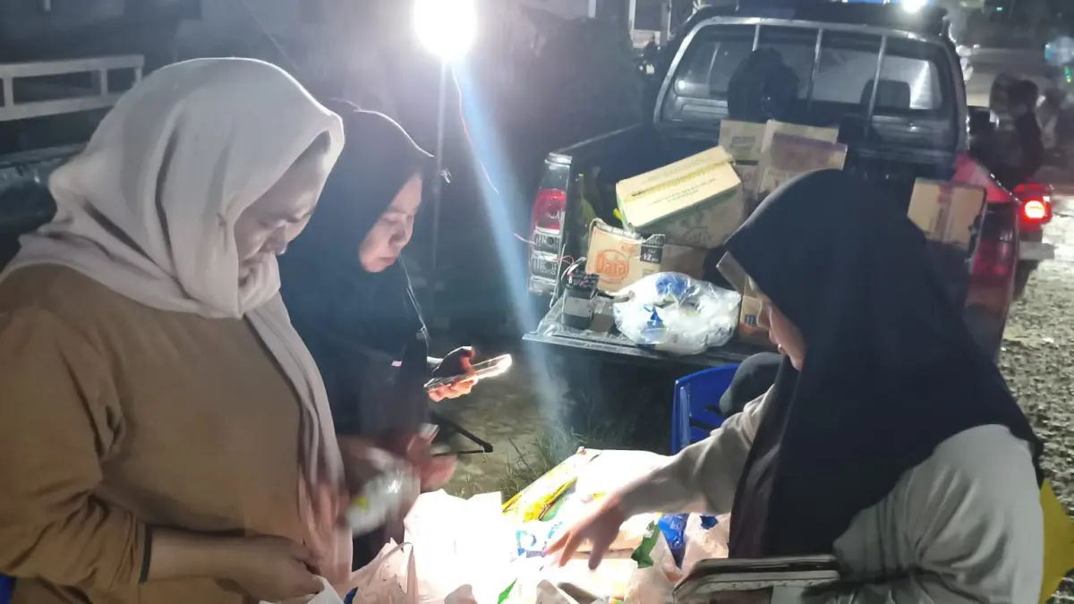 TEKAN INFLASI : Pasar murah yang digelar DKUKMPP Kabupaten Nunukan menyediakan harga kebutuhan masyarakat lebih murah dan menyasar wilayah kendala akses distribusi.&nbsp;