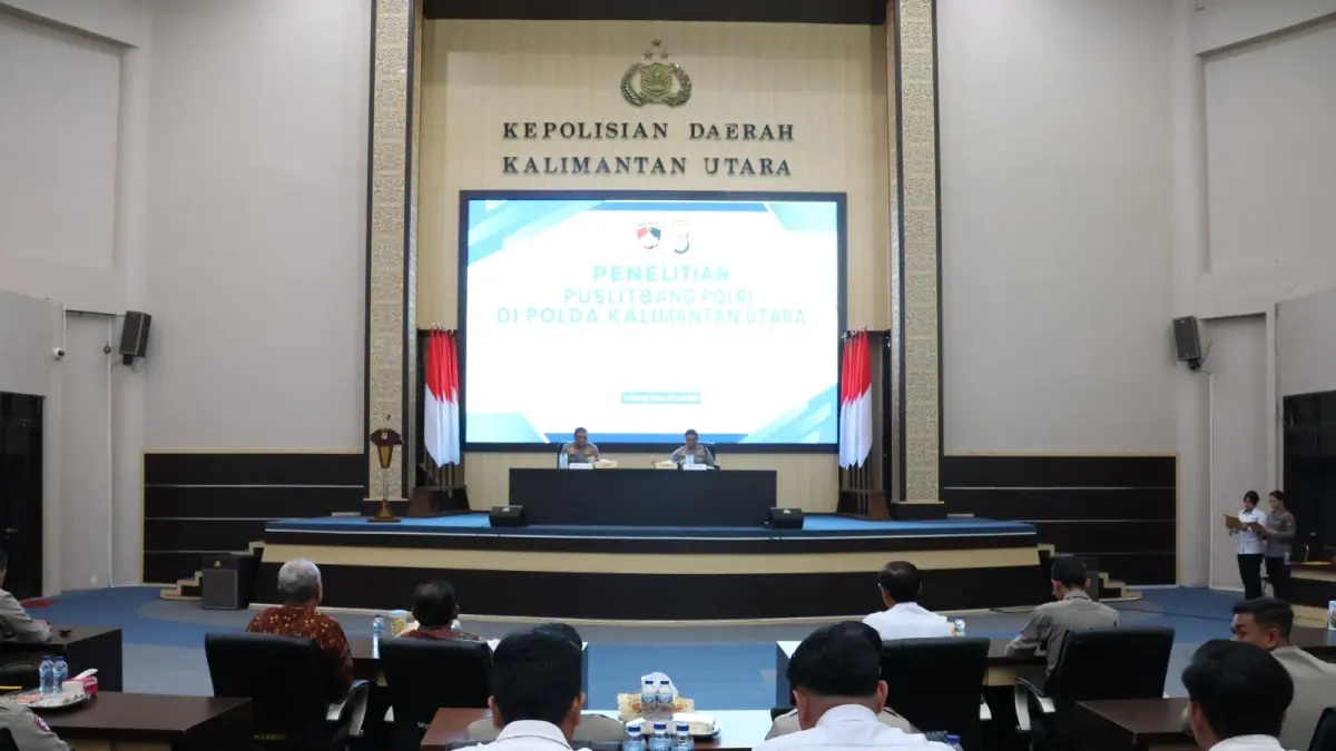 BERIKAN ARAHAN: Wakapolda Kaltara Brigjen Pol Yusuf &nbsp;memberikan arahan kepada jajaran Polda Kaltara. FOTO: DOK POLDA KALTARA
