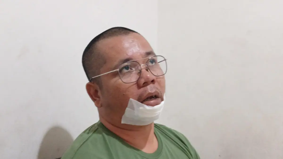 HARAPKAN: Ayah almarhum Zivian berharap kepergian putranya menjadi momentum bagi pemerintah untuk membenahi pelayanan kesehatan di Kalimantan Utara, terutama pemenuhan dokter subspesialis dan fasilitas rumah sakit. AGUS DIAN ZAKARIA/RADAR TARAKAN