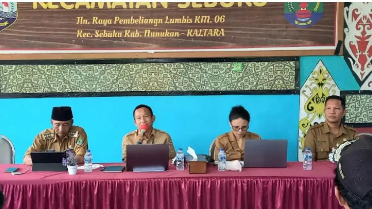 KOORDINASI : Wakil Bupati Nunukan Hermanus saat melaksanakan rakor sebagai tindaklanjut aspirasi masyarakat.&nbsp;