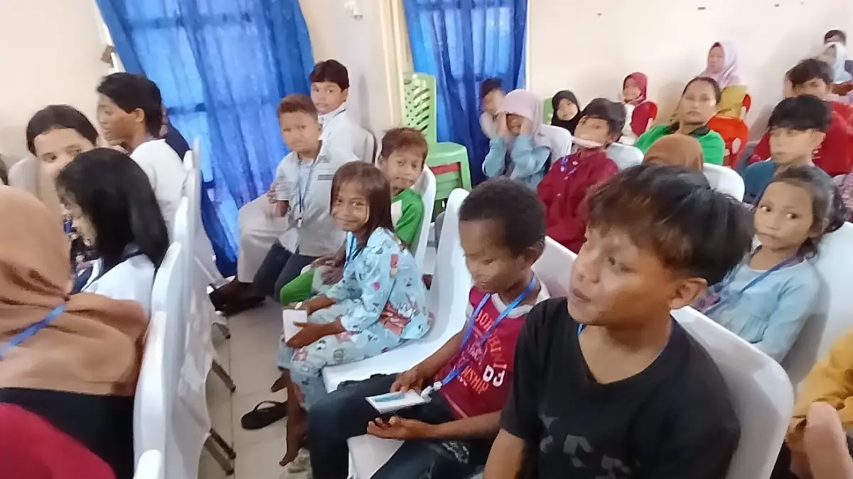 TERUS DIBINA: Potret siswa Sekolah Rakyat saat pengenalan. AGUS DIAN ZAKARIA/RADAR TARAKAN