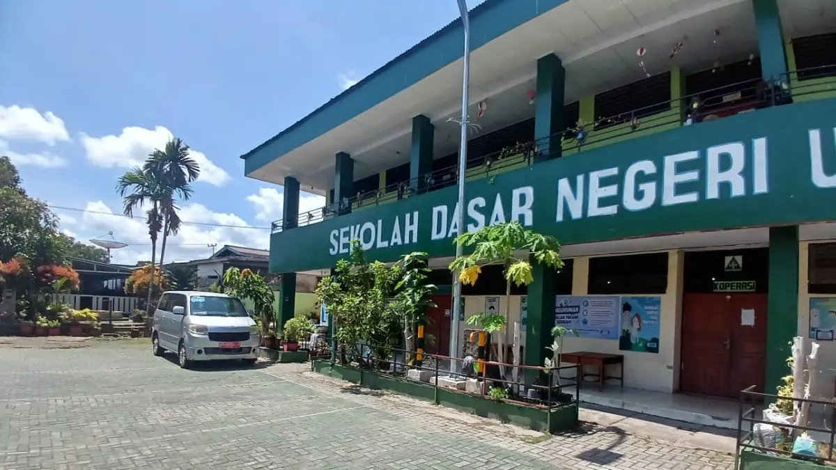 LINGKUNGAN SEKOLAH: Suasana di lingkungan SDN Utama 2 Tarakan. AGUS DIAN ZAKARIA/RADAR TARAKAN