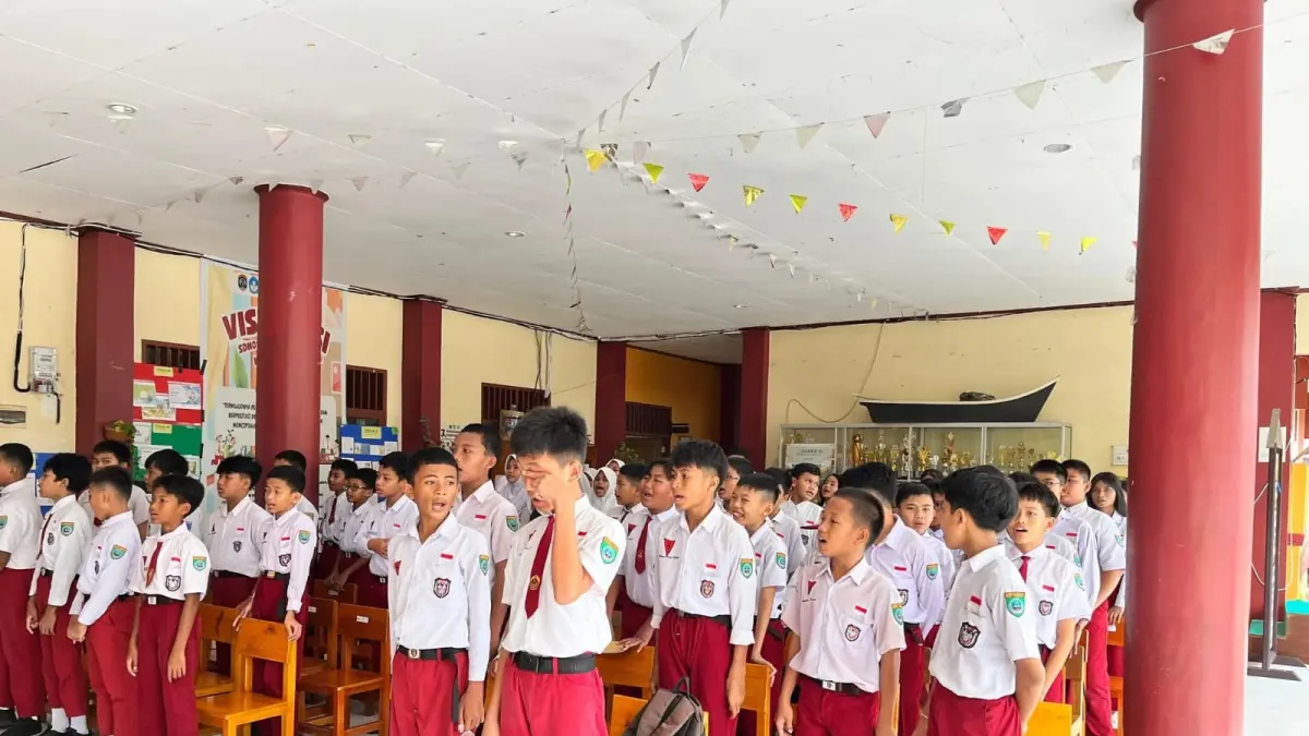 MASUK SEKOLAH : Aktivitas di salah satu sekolah dasar di Tarakan. AGUS DIAN ZAKARIA/RADAR TARAKAN
