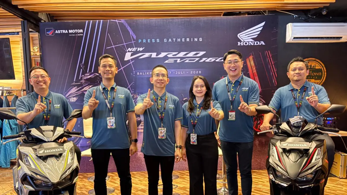 Astra Motor Kaltim 1 resmi menghadirkan New Honda Vario Evo 160, skutik premium 160 cc dengan evolusi desain, pilihan warna terbaru, dan fitur yang semakin modern.