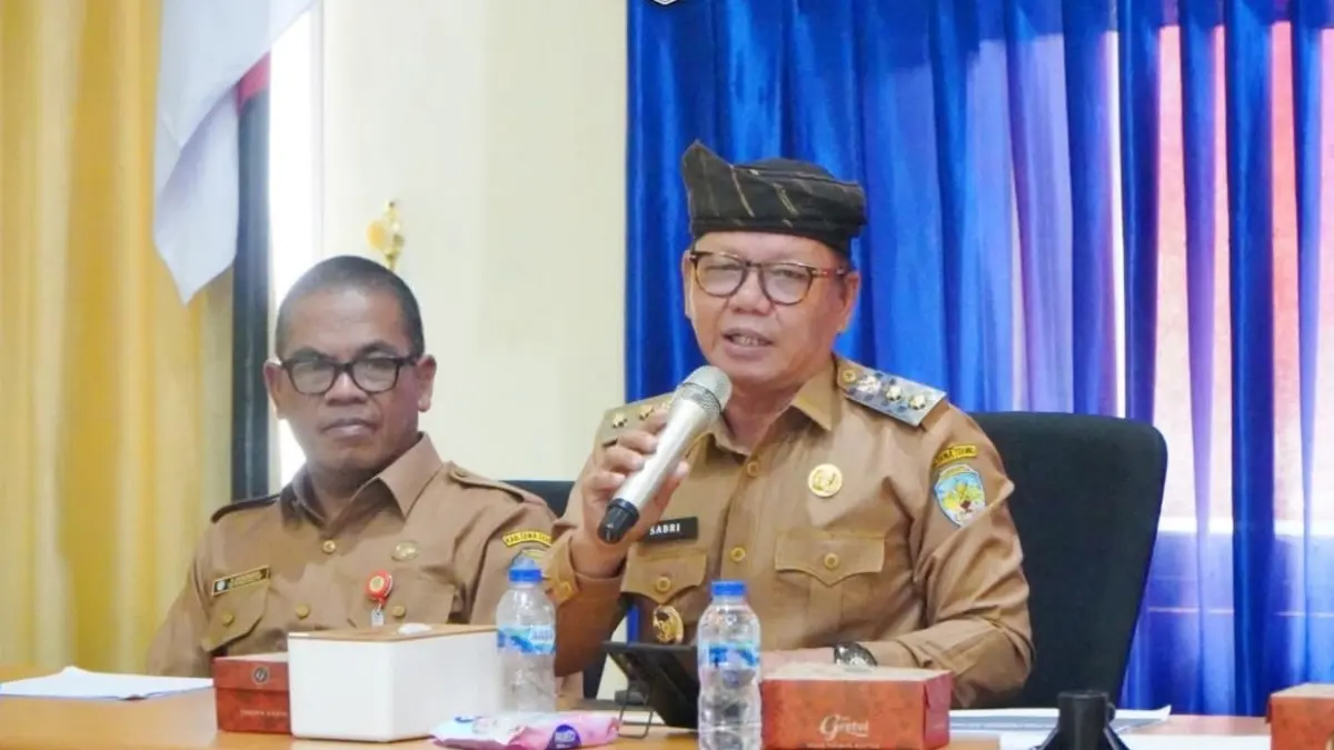 BAHAS ANGKUTAN SAWIT: Rapat evaluasi operasional dan pengawasan tata kelola angkutan kelapa sawit yang dipimpin langsung Wakil Bupati Tana Tidung di Ruang Rapat Wakil Bupati, Selasa (7/7).DOK DISKOMINFO