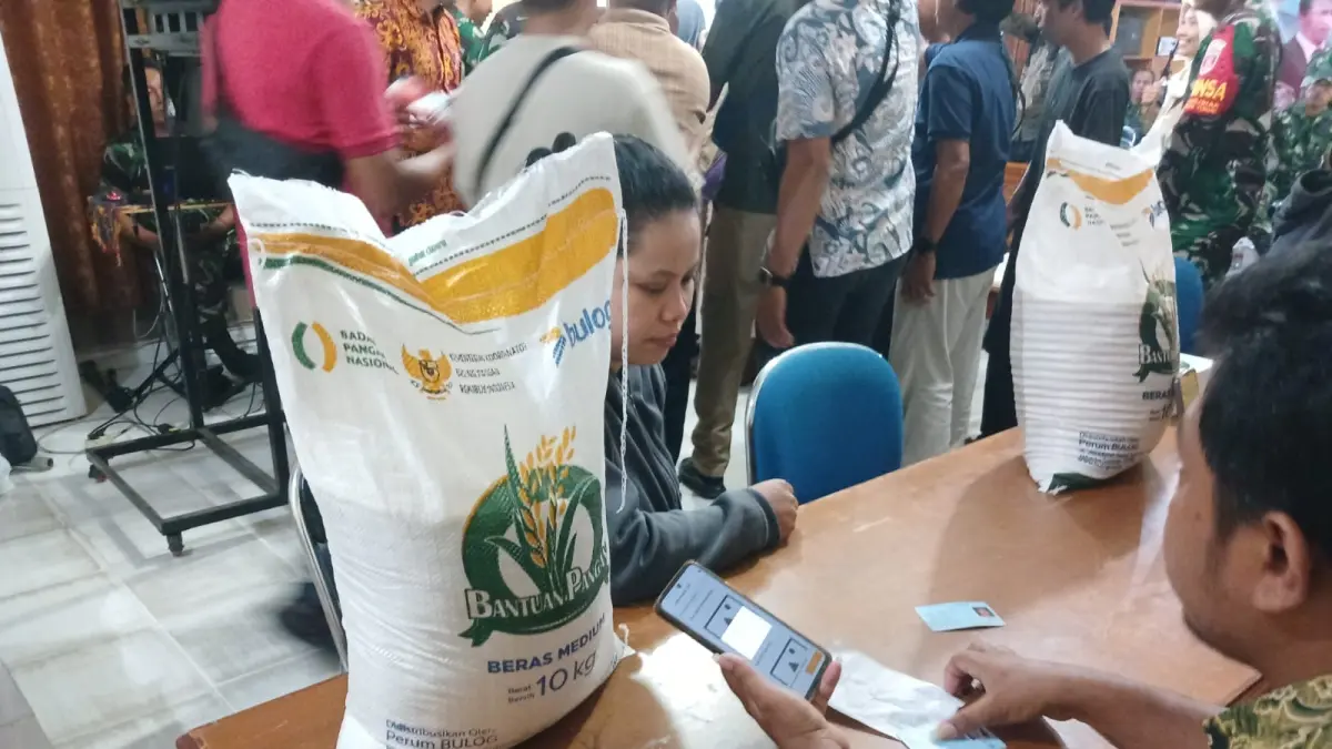 BANSOS: Agenda penyaluran bansos di Kota Tarakan pada tahun 2025 lalu. AGUS DIAN ZAKARIA/RADAR TARAKAN