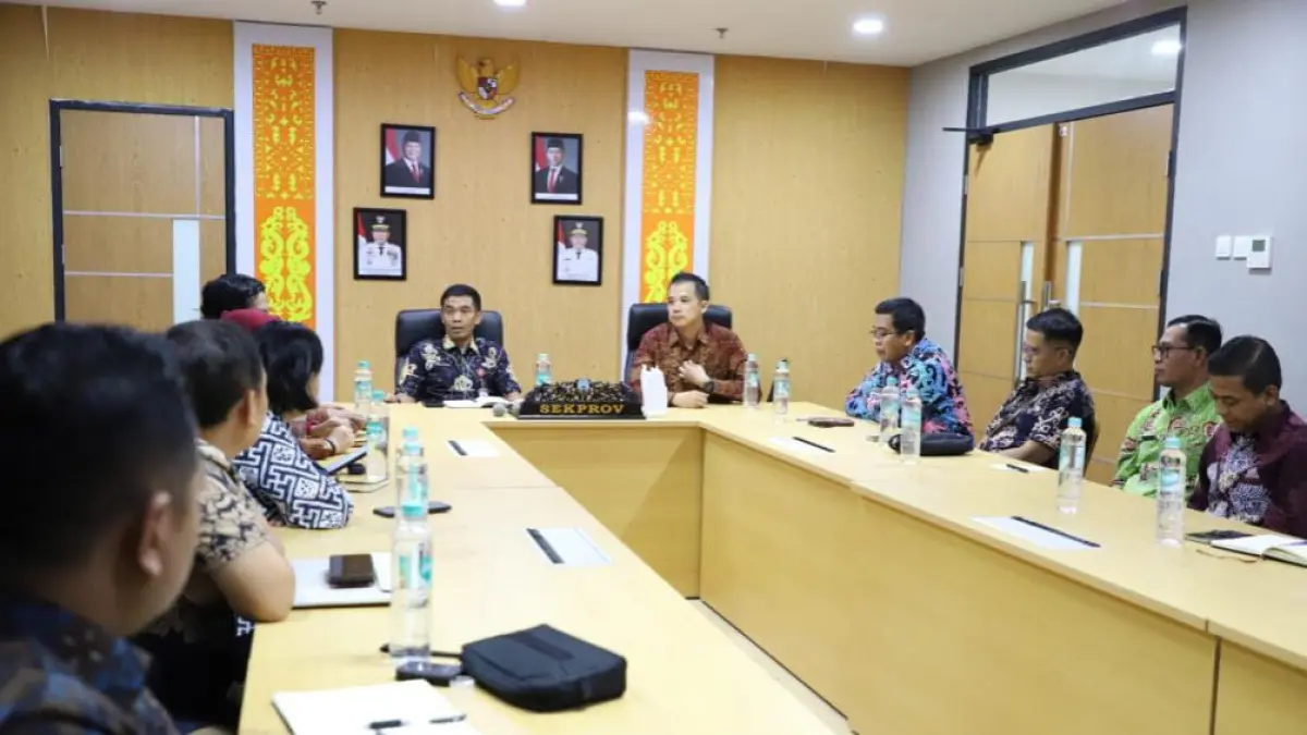 PENDIDIKAN: Audiensi perwakilan Kemendiktisaintek dan SMA Unggul Garuda dengan Sekprov Kaltara di Tanjung Selor. FOTO: DKISP KALTARA