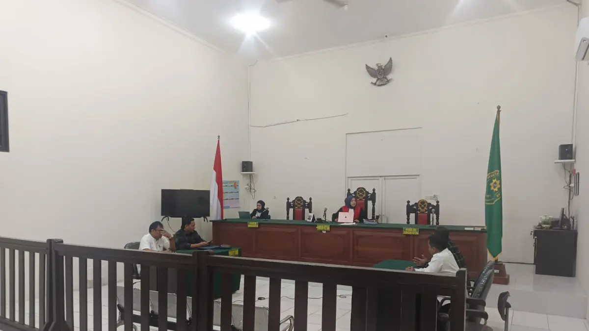 DITOLAK : PN Tarakan menyatakan penetapan tersangka, penangkapan, hingga penahanan &nbsp;yang dilakukan penyidik Polres Tarakan terhadap Heni Setia Sari sesuai dengan ketentuan hukum acara pidana. ELIAZAR/RADAR TARAKAN&nbsp;
