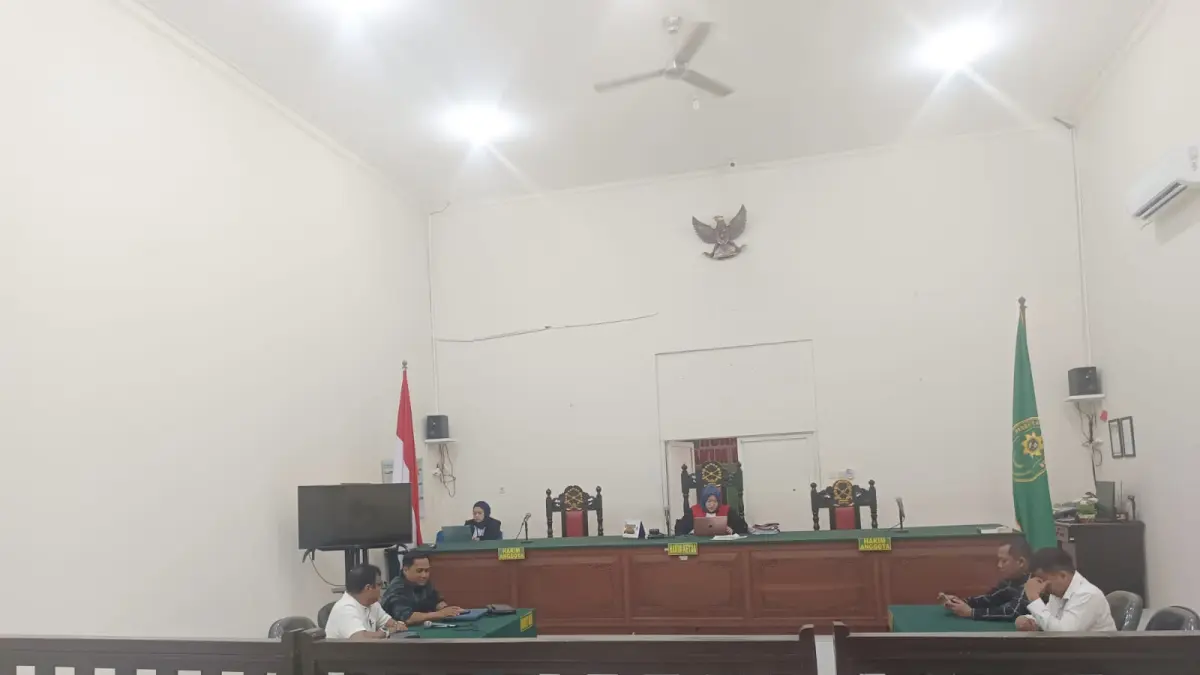 PENAHANAN : PN Tarakan menyatakan kondisi anak dari tersangka Heni tidak dapat dijadikan dasar untuk membatalkan penetapan tersangka maupun penahanan. ELIAZAR/RADAR TARAKAN&nbsp;