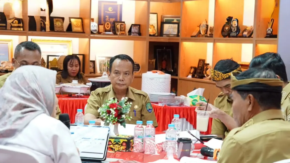 KARBON : Wabup Bulungan Kilat mengikuti rakor membahas karbon biru dengan sejumlah kepala daerah di Pemprov Kaltara.
(Taslee/Radar Tarakan)