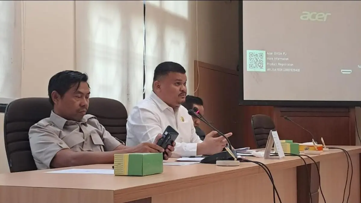 RDP: Suasana RDP terkait persoalan administrasi lahan di Kelurahan Pamusian. AGUS DIAN ZAKARIA,/RADAR TARAKAN