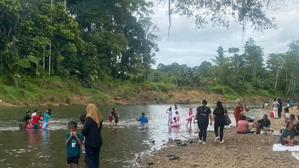 ILUSTRASI: Destinasi wisata Permandian Sungai Belayan, yang terletak di Desa Belayan, Kecamatan Malinau Utara. FOTO: DIPA/RADAR TARAKAN

