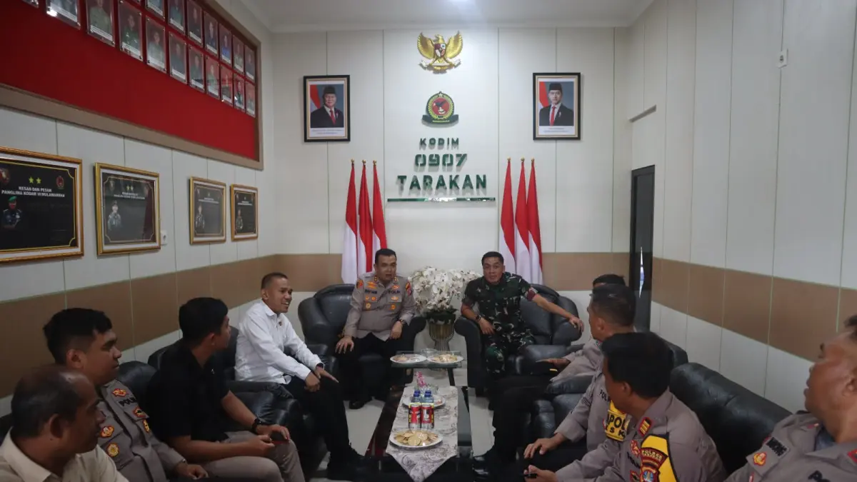 SINERGI : Kapolres Tarakan melakukan koordinasi penanganan perkara dengan Kejari Tarakan agar setiap proses hukum berjalan sesuai ketentuan. POLRES TARAKAN&nbsp;