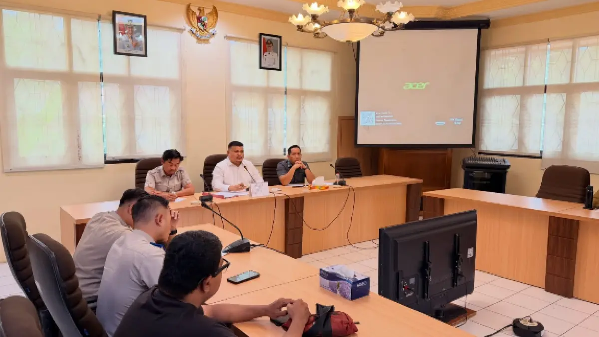 RDP: Suasana pertemuan warga RT 24 Pamusian bersama DPRD Tarakan. AGUS DIAN ZAKARIA/RADAR TARAKAN