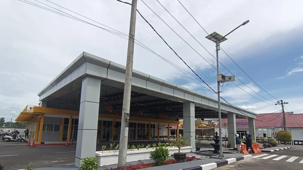 PENERBANGAN: Kondisi terminal Bandara Tanjung Harapan, Tanjung Selor Ibu Kota Kaltara. FOTO: IWAN K/RADAR TARAKAN