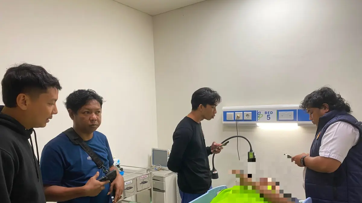 DIRAWAT : Korban begal yang terjadi di Jalan Gunung Selatan, Kelurahan Kampung Satu Skip dirawat setelah mendapatkan luka tusuk. POLRES TARAKAN&nbsp;