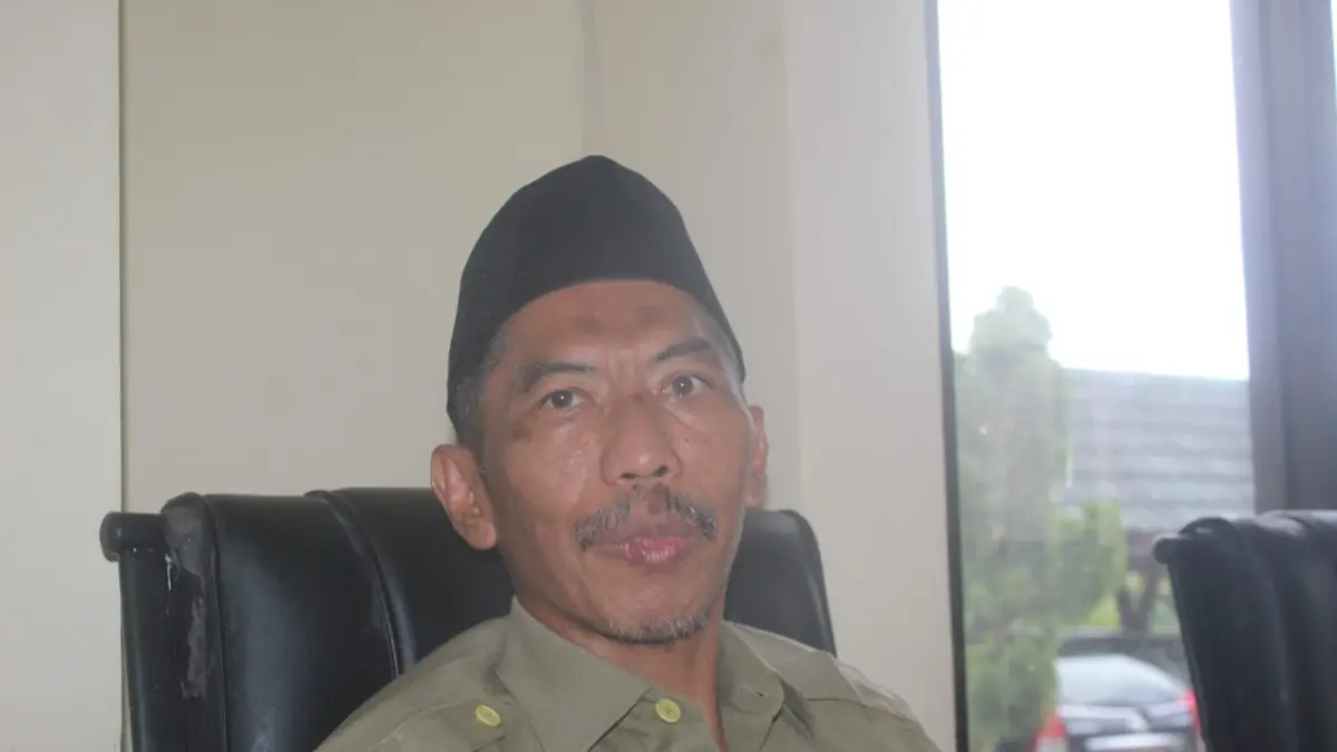 Kepala Disnakerin Kota Tarakan Agus Sutanto. AGUS DIAN ZAKARIA/RADAR TARAKAN