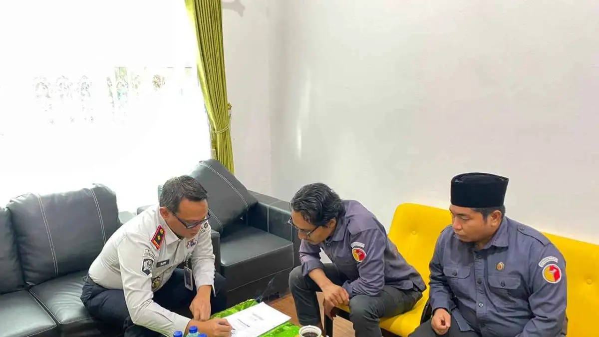 KOORDINASI: Bapas Kelas II Tarakan menerima kunjungan Bawaslu Kota Tarakan dalam rangka koordinasi terkait status hukum mantan narapidana sebagai bagian dari penguatan pengawasan tahapan pemilu dan pemilihan, Rabu (29/7). ISTIMEWA