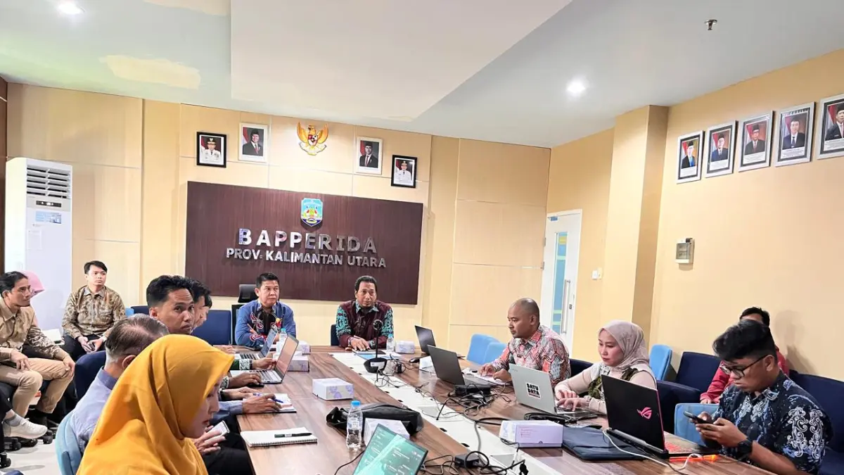 FASILITASI RKPD:  Bapperida Kaltara fasilitasi penyusunan perubahan RKPD 2026 secara luring dan daring di Kantor Bapperida Kaltara.
