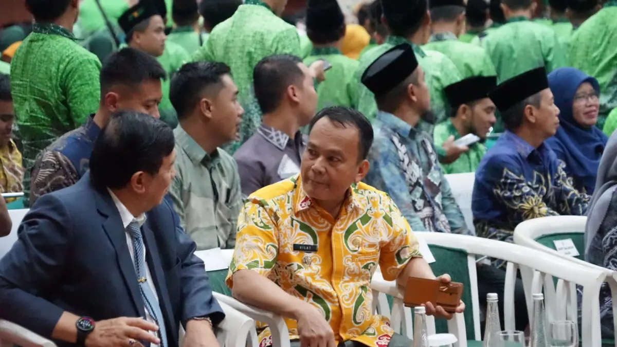 PENDIDIKAN : Wakil Bupati Bulungan, Kilat berada di tengah-tengah kegiatan PGM Award.
(Taslee/Radar Tarakan)