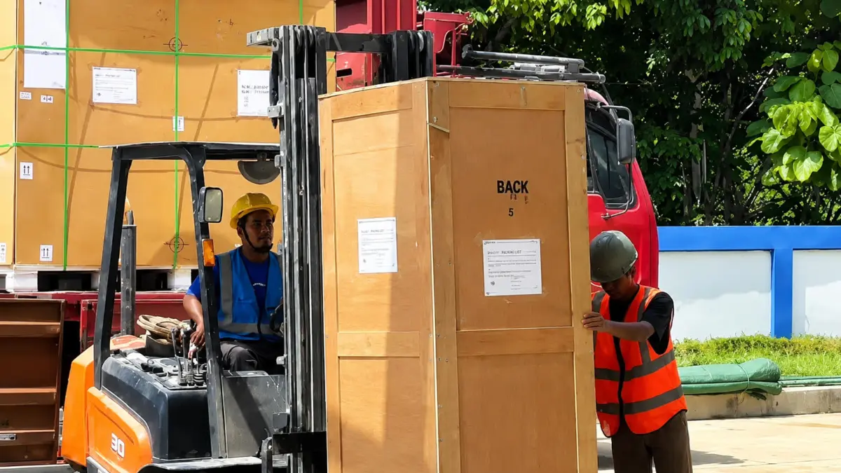 ALKES: CT-Scan saat tiba di Tana Tidung untuk dioperasikan di RSUD Akhmad Berahim. (FOTO: IST)
