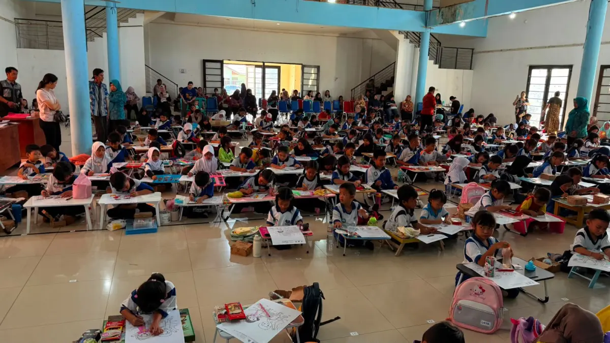 MELUKIS: Suasana meriah 199 anak yang antusias mengikuti lomba melukis pada HAN 2026. FOTO: DIPA/RADAR TARAKAN