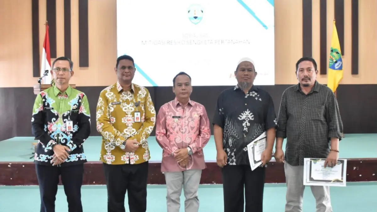 SOSIALISASI : Wabup Bulungan Kilat membuka kegiatan sosialisasi mitigasi risiko sengketa pertanahan, di gedung BKPSDM Bulungan.
(Taslee/Radar Tarakan)