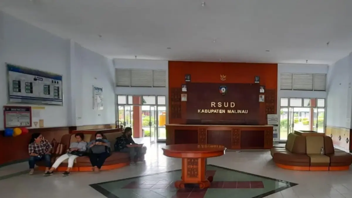 
LAYANAN: Suasana saat pelayanan di Ruang Tunggu Rumah Sakit Umum Daerah Kabupaten Malinau.&nbsp;FOTO: DIPA/RADAR TARAKAN