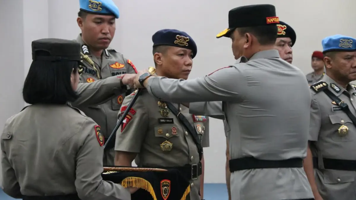 SERTIJAB : Kapolda Kaltara Irjen Pol Agus Wijayanto memimpin prosesi sertijab PJU Polda Kaltara di Gedung Rupatama Bhara Daksa, Selasa (18/8).