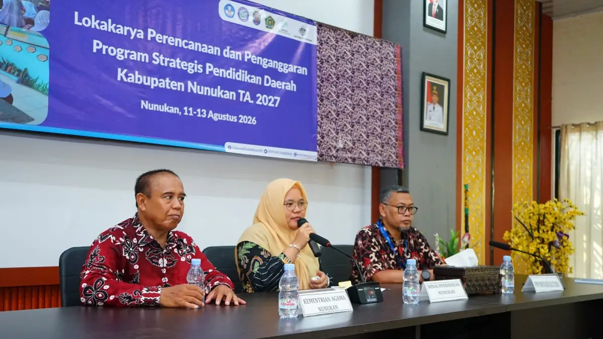 PENDIDIKAN : Plt. Kepala Dinas Pendidikan Kabupaten Nunukan, Hj. Erlina bersama Manajer INOVASI Provinsi Kalimantan Utara, Agus Prayitno saat menggelar lokakarya.&nbsp;