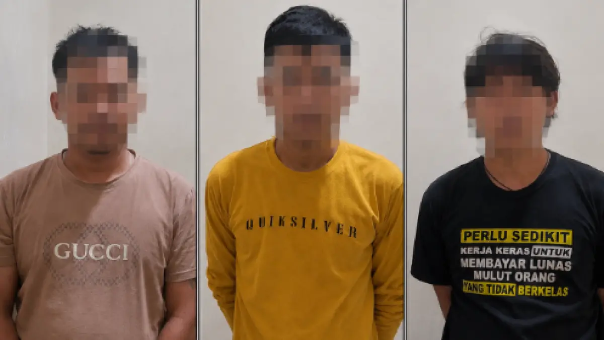 PENGUNGKAPAN : Tiga pria menjalani pemeriksaan di Mapolres Nunukan usai diamankan di Jalan Binasalam, RT 009, Desa Liang Bunyu, pada Rabu (19/8).