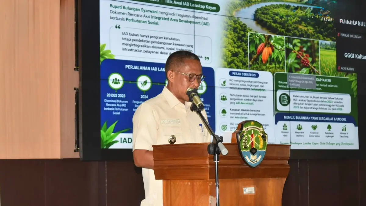 EVALUASI : Bupati Bulungan Syarwani menyampaikan paparan terkait evaluasi IAD Bulungan.
(Taslee/Radar Tarakan)