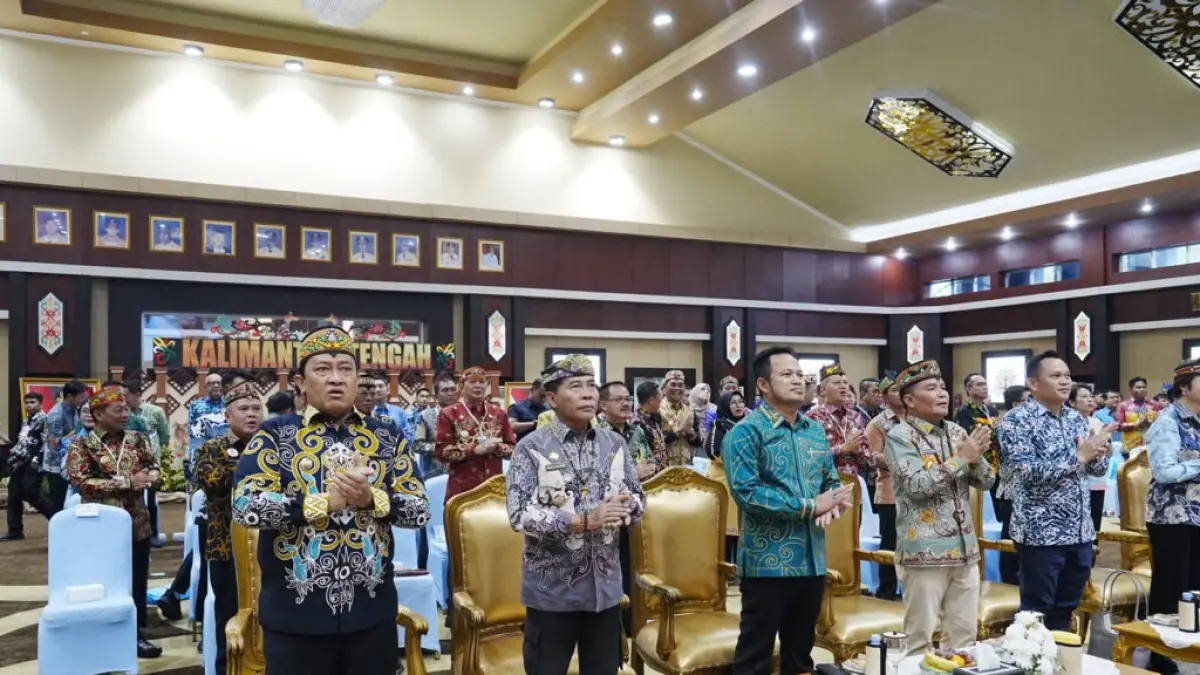 RAKOR : Gubernur Kaltara H. Zainal A. Paliwang ketika mengikuti kegiatan rakor di Kalimantan Tengah.(FOTO: DKISP)
