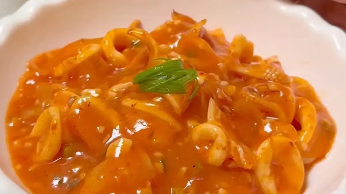 Potret cumi saus padang pedas gurih dengan saus Padang. (Sumber: instagram.com/@a_little_bubu)