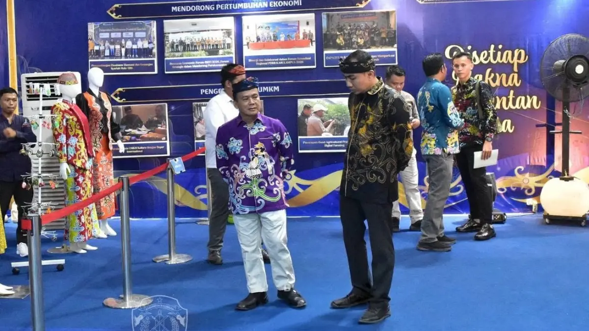 POTENSI: Wabup Kilat di arena Karya Kreatif Benuanta (KKB) yang digelar Bank Indonesia di Kebun Raya Bundayati, Tanjung Selor. (FOTO: DKISP BULUNGAN)