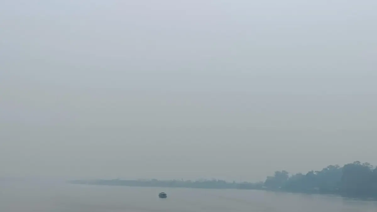BMKG: Kabut asap yang menyelimuti langit Tanjung Selor Ibu Kota Kaltara. FOTO: IWAN K/RADAR TARAKAN