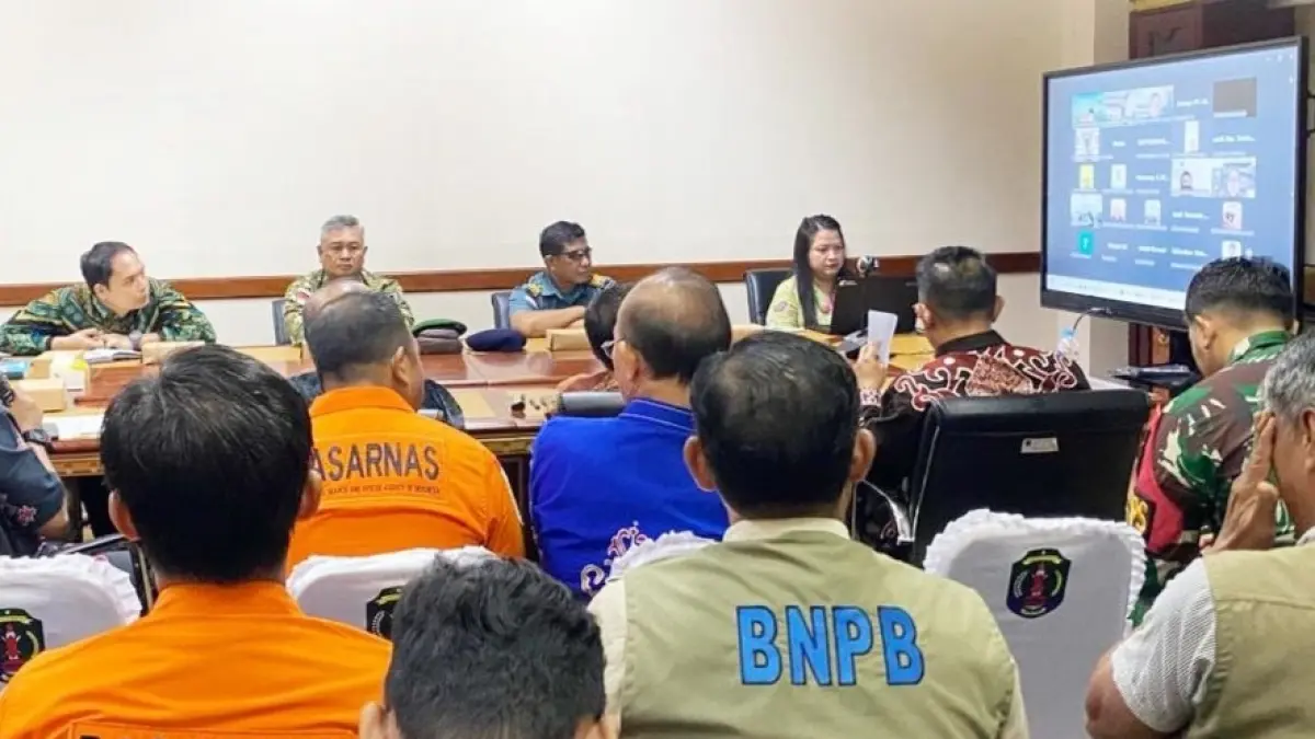 PERKUAT : BPBD bersama DLH Nunukan saat rapat koordinasi bersama Bupati Nunukan dan Forkopimda, Kamis (3/8).&nbsp;