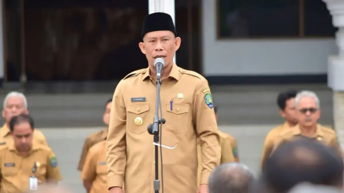 BERIKAN ARAHAN : Bupati Bulungan, Syarwani memberikan arahan kepada perangkat daerah.