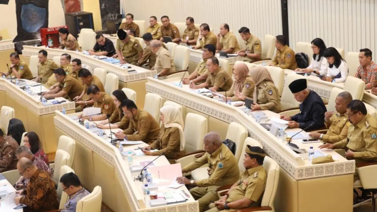 PERTANAHAN: Gubernur Kaltara, Zainal Arifin Paliwang saat hadir di RDP Komisi II DPR RI. FOTO: DOK APPSI