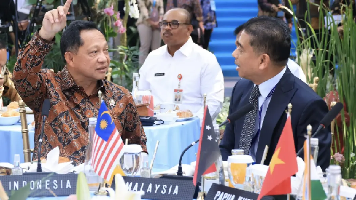 TIM KHUSUS : Duta Besar Malaysia Dato