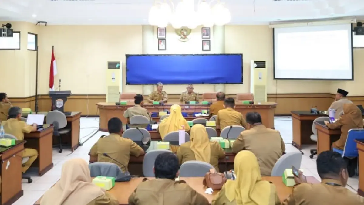 VERIFIKASI : Pemkot Tarakan melakukan verifikasi terhadap data peserta BPJS Kesehatan yang tidak masuk dalam pembiayaan Pemprov Kaltara. AGUS DIAN ZAKARIA/RADAR TARAKAN