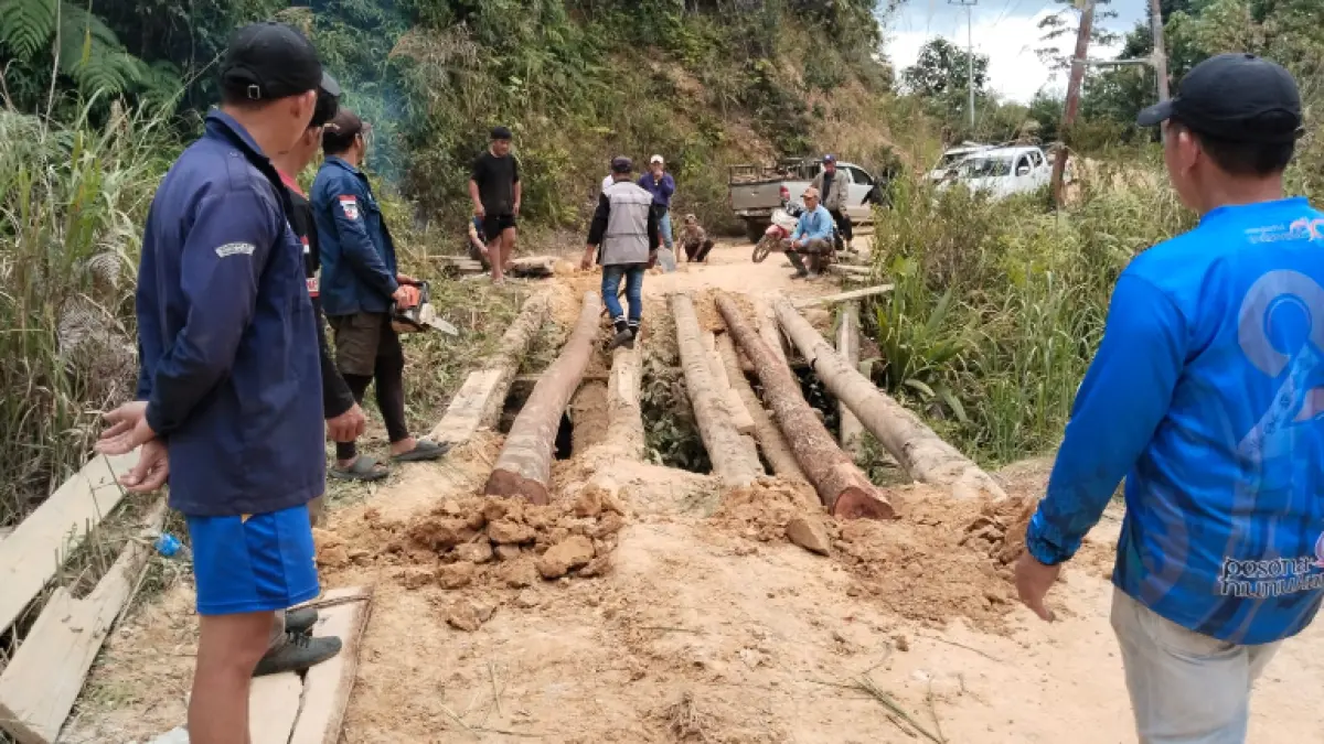 PERBAIKAN : Kondisi jembatan usai melalui perbaikan yang dilakukan warga bersama pemerintah Kecamatan Krayan Timur.
