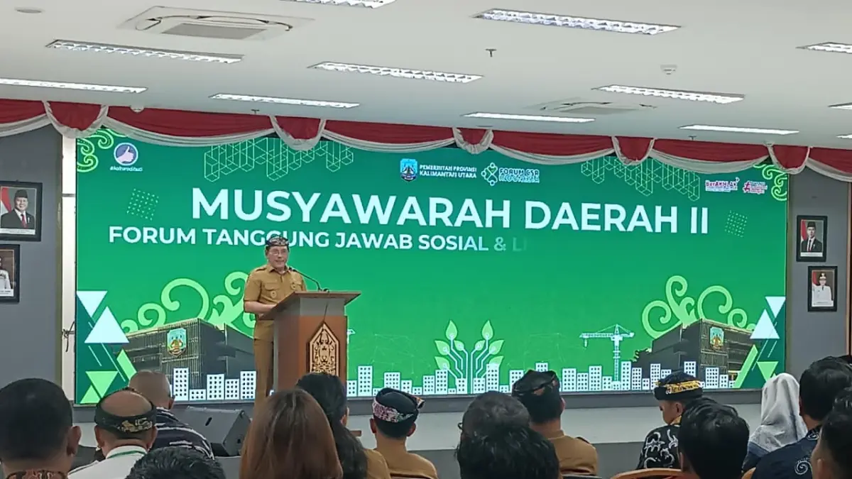 KONTRIBUSI: Wagub Kaltara, Ingkong Ala saat membuka Musda II Forum TJSLBU Kaltara di Tanjung Selor. FOTO: IWAN K/RADAR TARAKAN