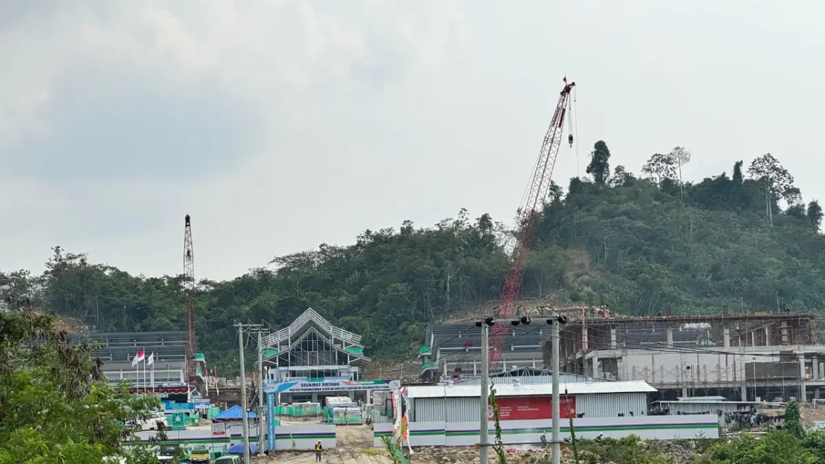 PENDIDIKAN: Gedung SMA unggul garuda yang saat ini masih proses dibangun di Tanjung Selor Ibu Kota Kaltara. FOTO: IWAN K/RADAR TARAKAN