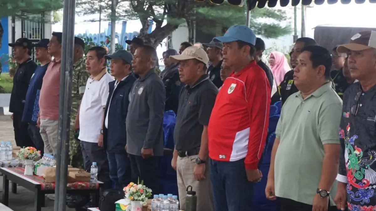 PELUNCURAN: Bupati dan Wakil Bupati Bulungan bersama dinas teknis saat peluncuran Gebyar Pajak.
(Taslee/Radar Tarakan)