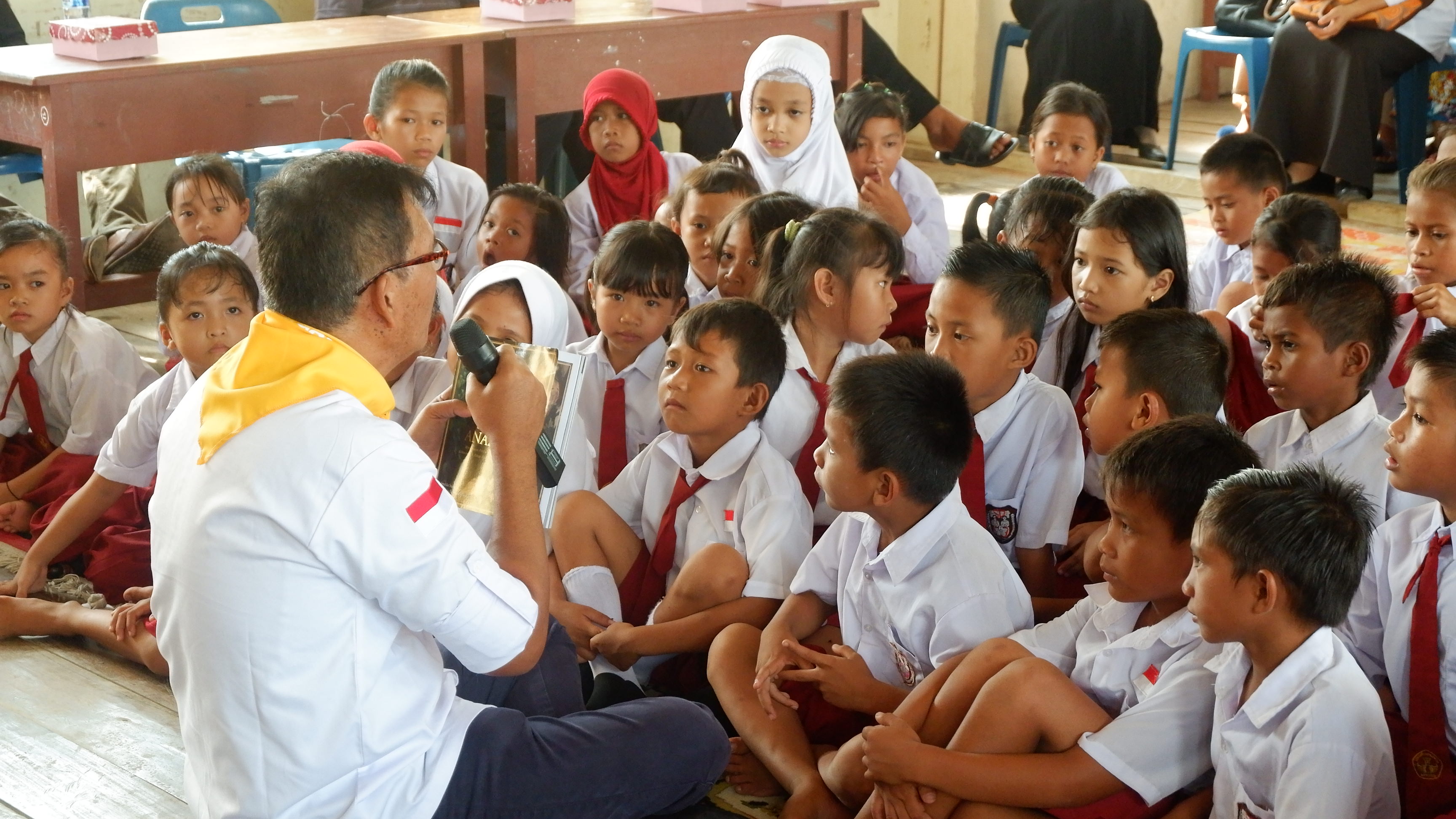bangkitkan-semangat-membaca-kepada-orangtua-dan-anak