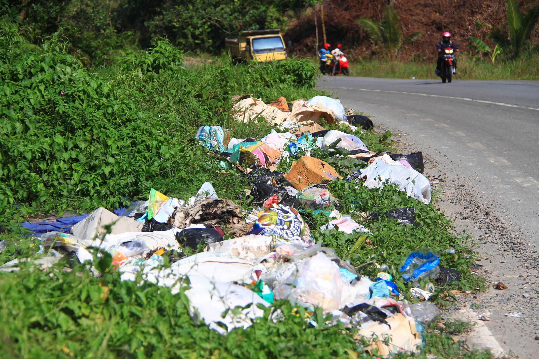 sampah-di-gunung-selatan-makin-melebar