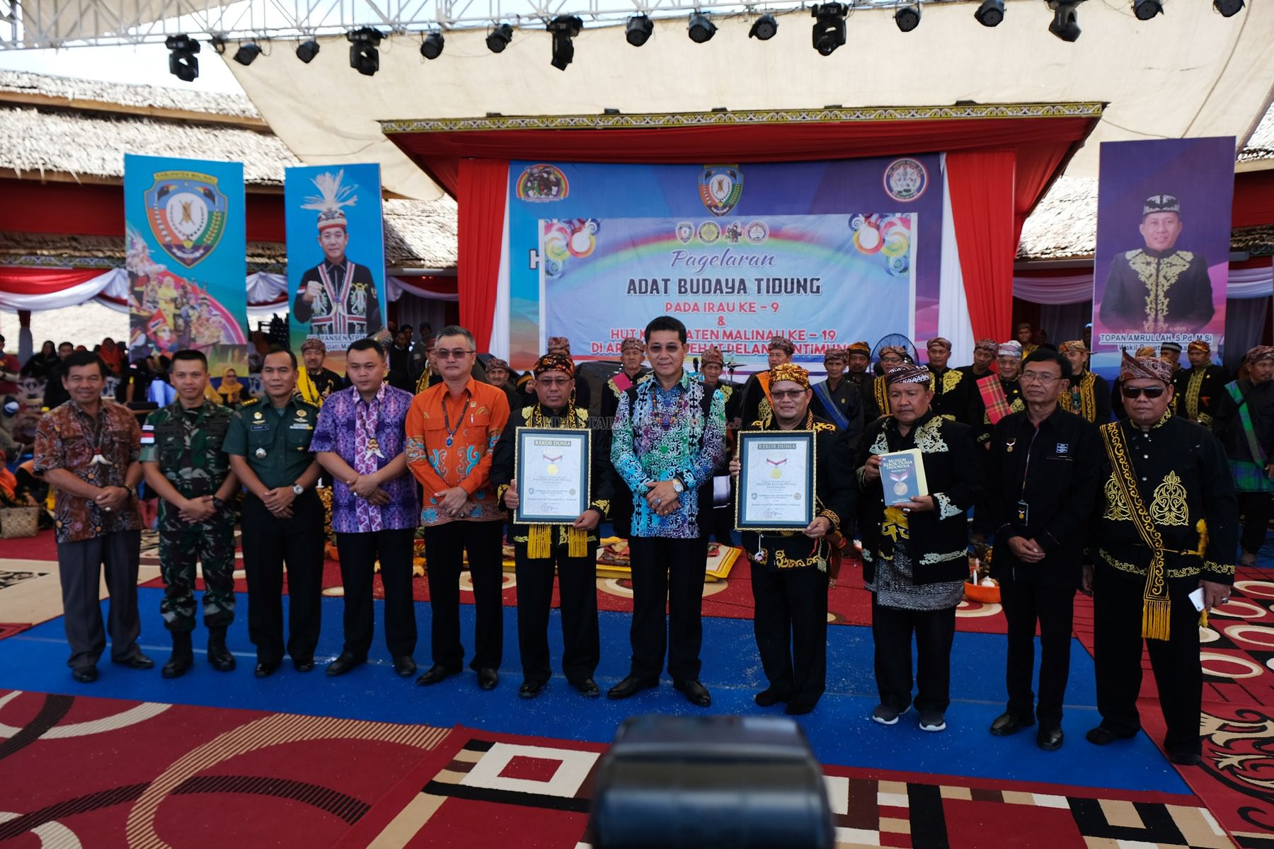 semua-etnis-tunjukkan-sesuatu-yang-membanggakan